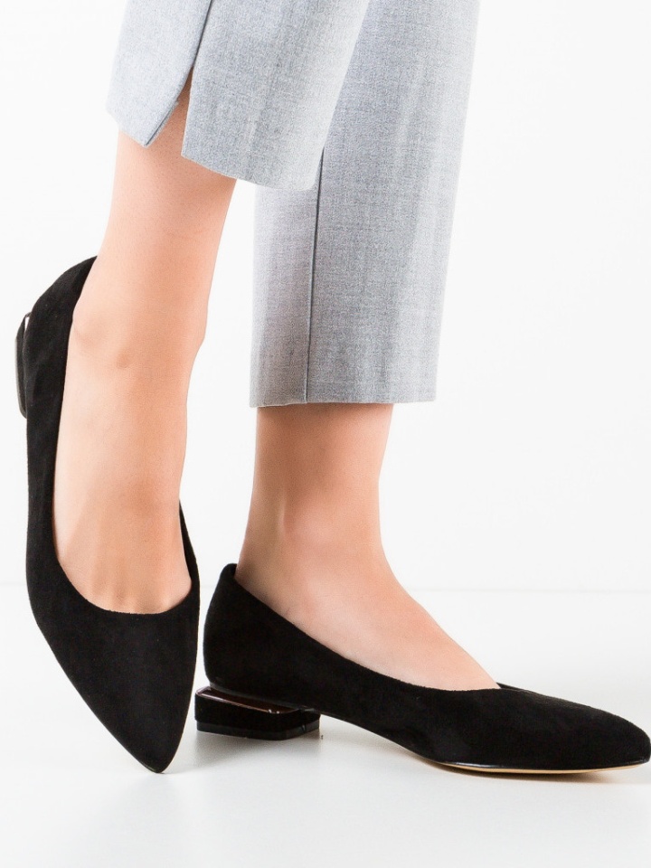 Balerini dama Chira Negri