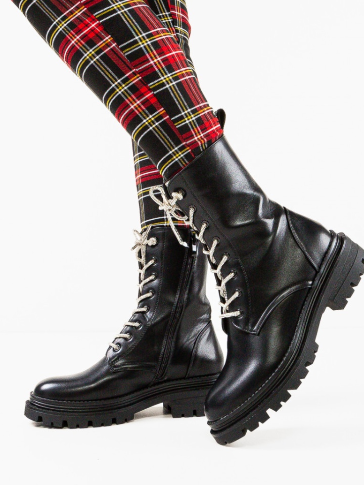 Ghete dama Sahil Negre