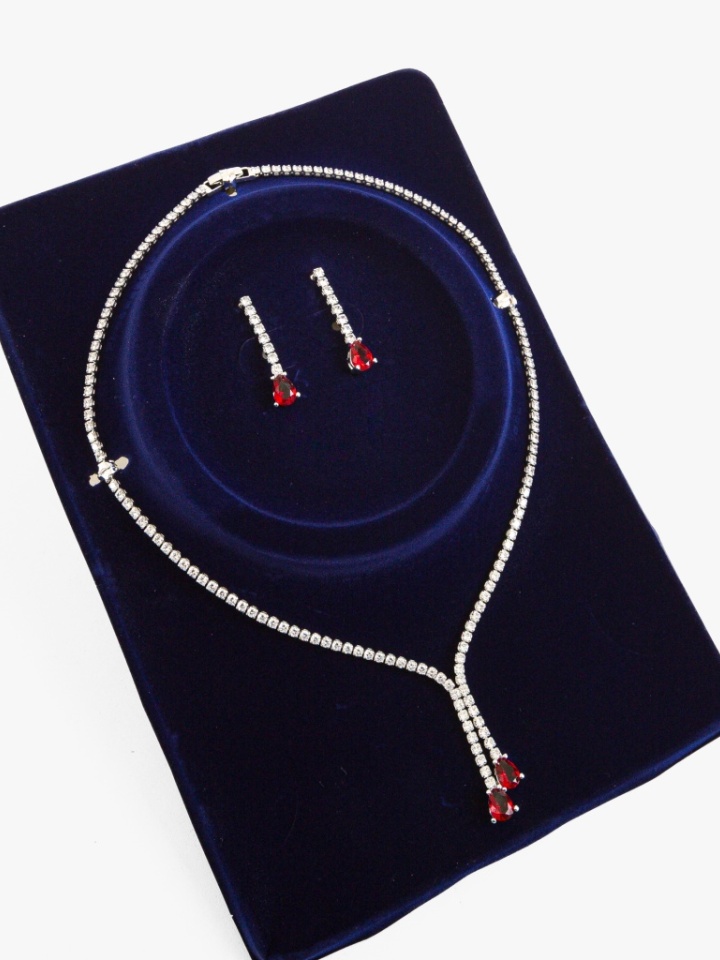 Set bijuterii Bryee Argintiu 2