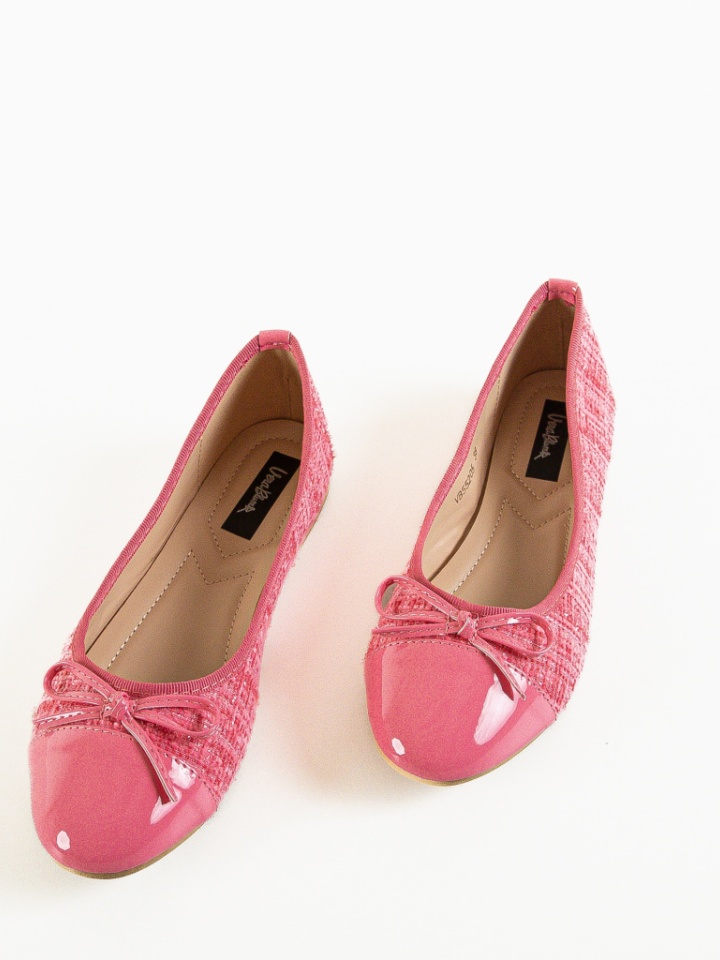 Balerini dama Musto Roz