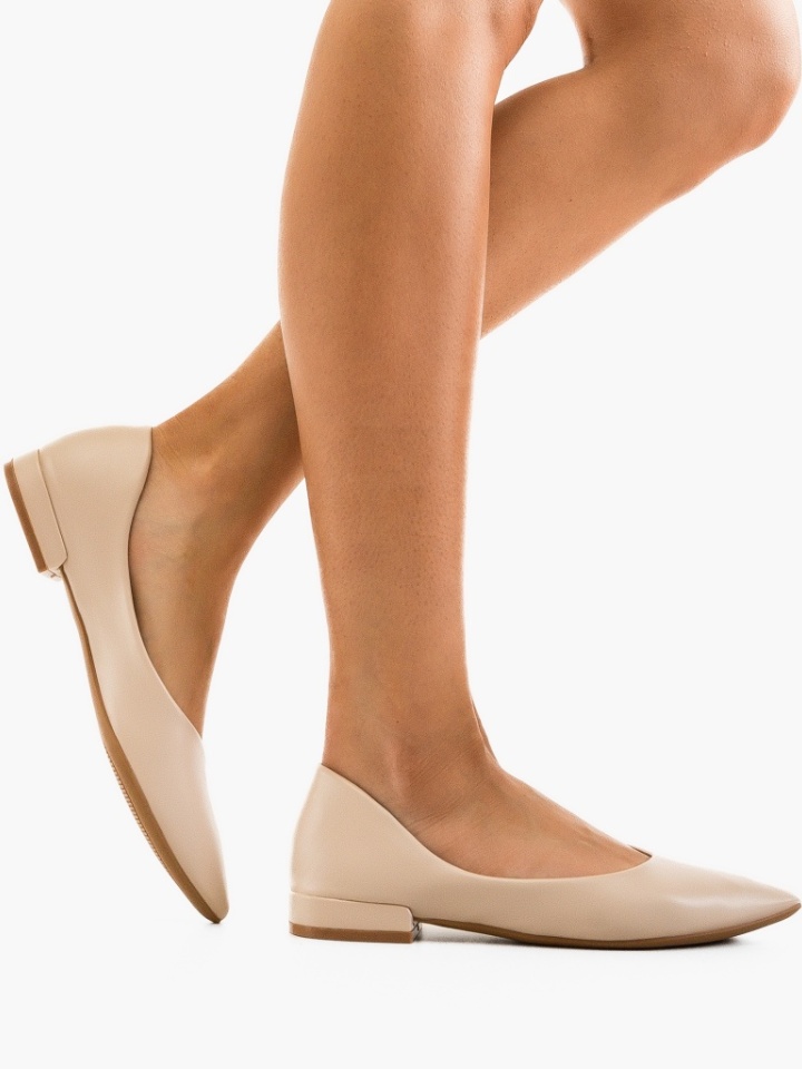 Balerini dama Tenje Albi