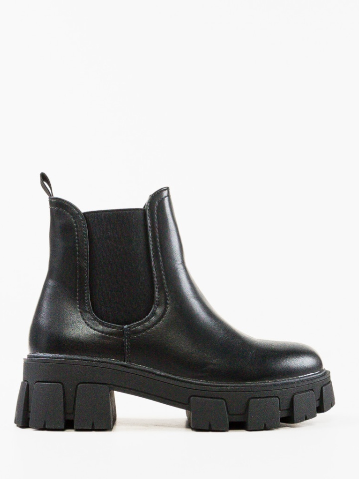 Ghete dama Archib Negre