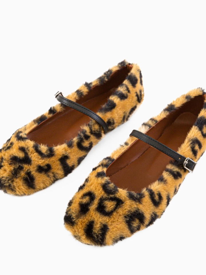 Balerini dama Pufulet Negri