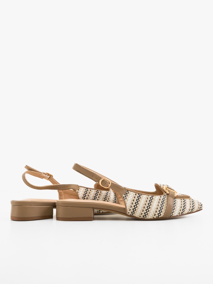 Balerini dama Kinnet Negri