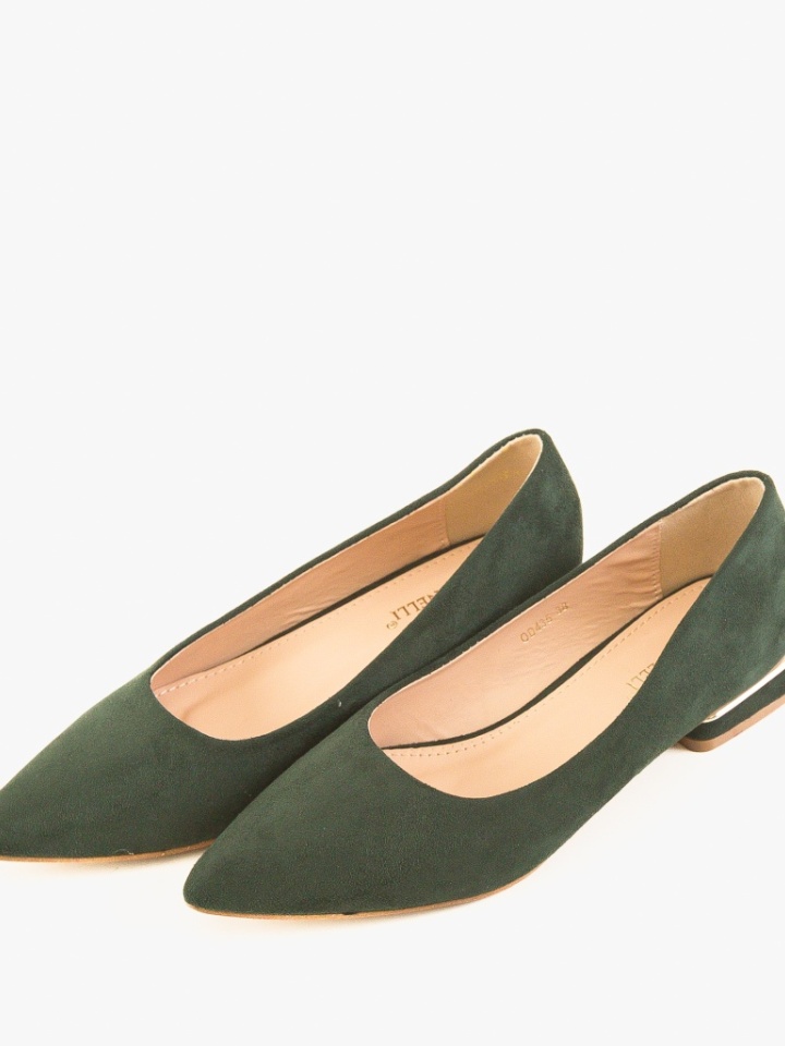 Balerini dama Chira Negri