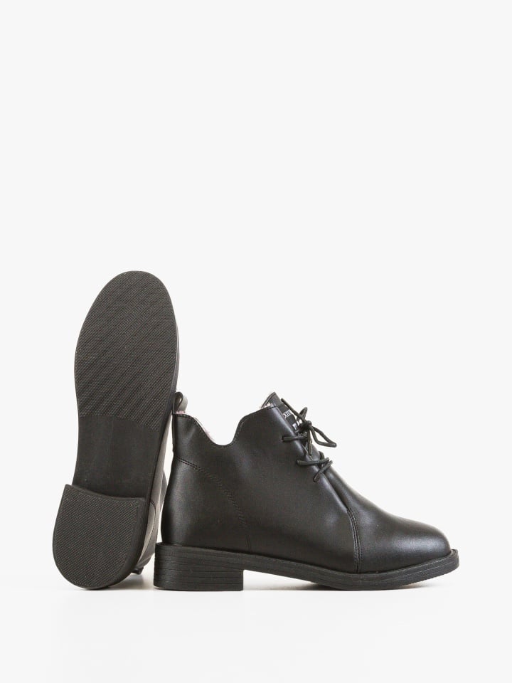 Ghete dama Luot Negre