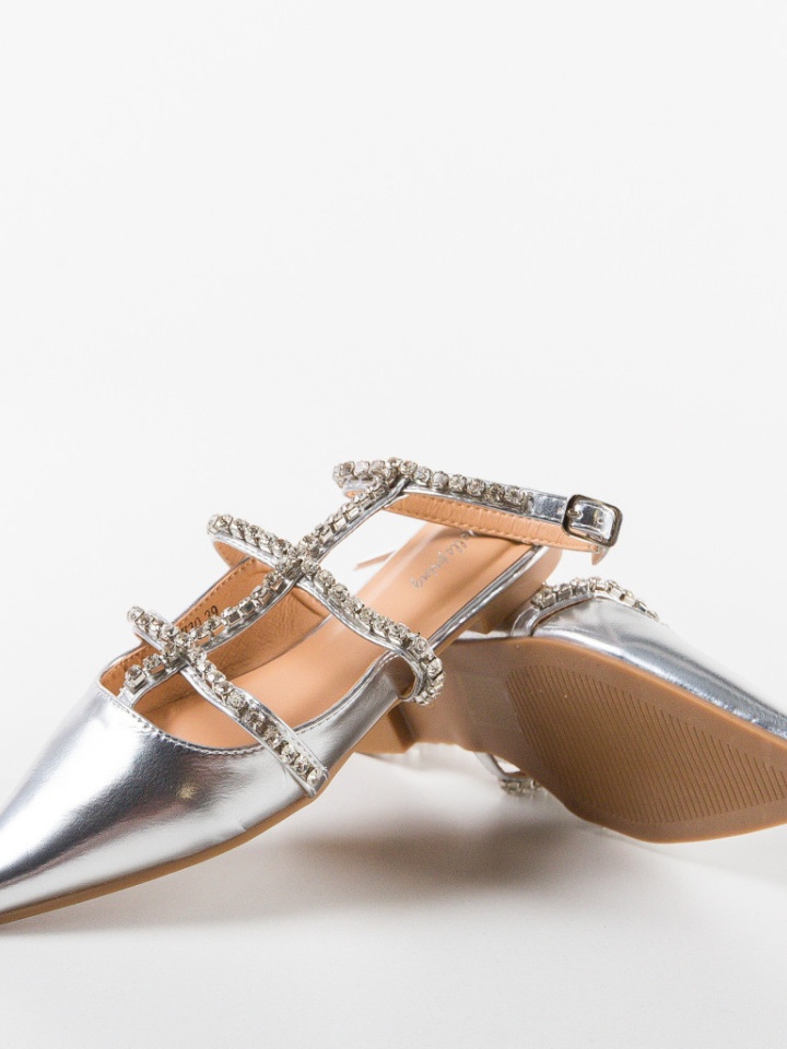 Balerini dama Tierney Roz