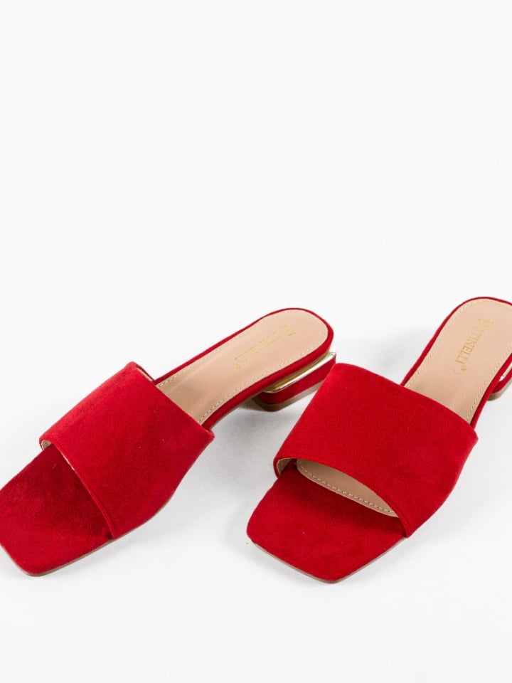 Saboti dama Max Rosii