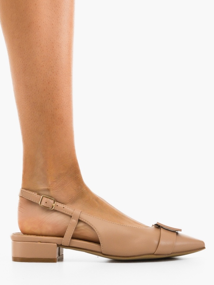 Balerini dama Limna Negri