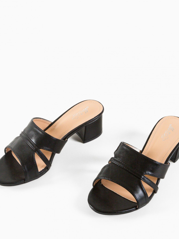 Saboti dama Bishamon Aurii