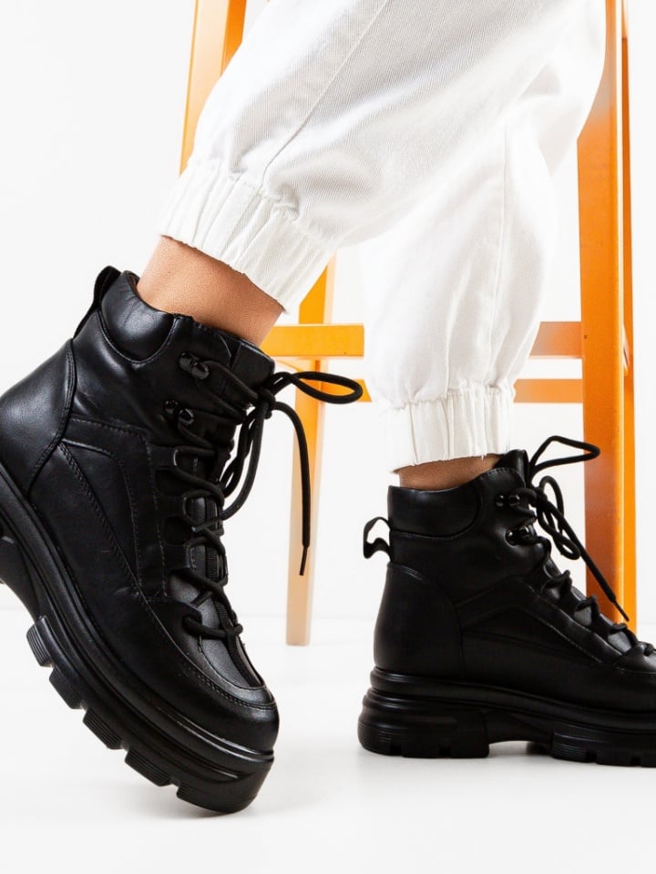 Ghete dama Oteka Negre