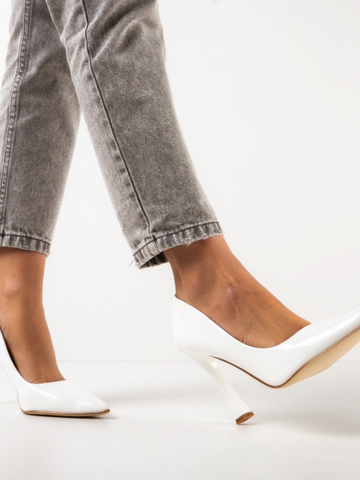 Pantofi cu toc Lindo Bej