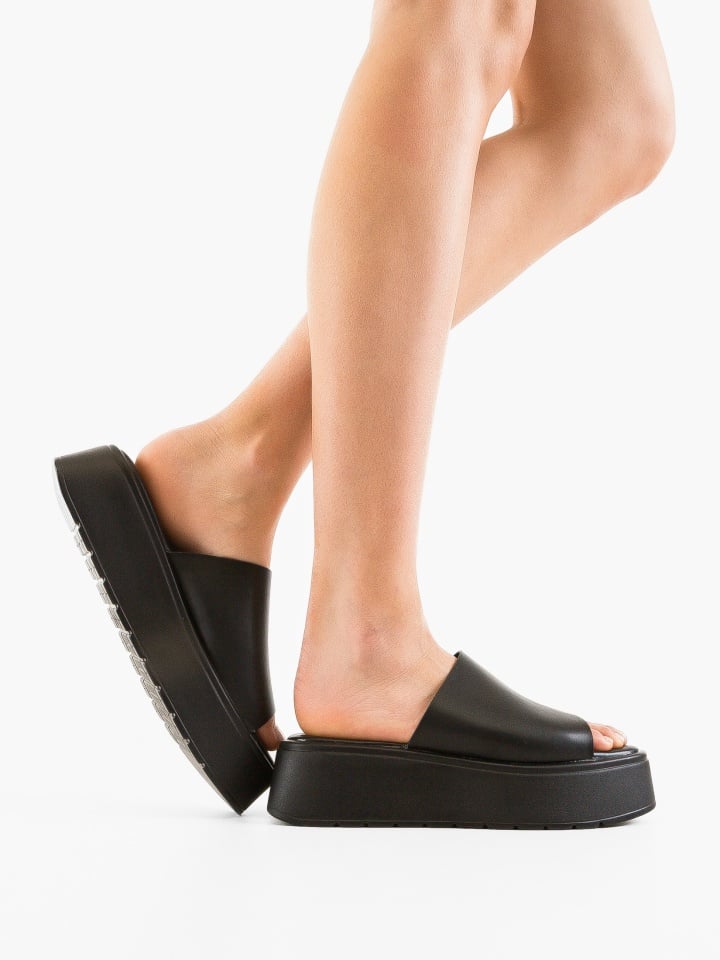 Saboti dama Egon Bej