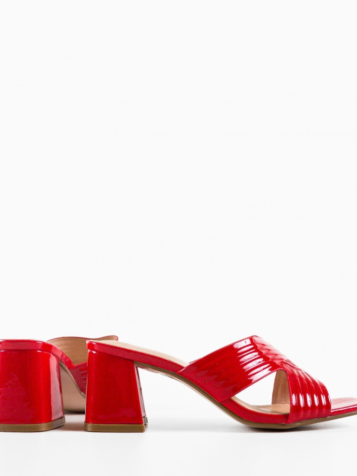 Saboti dama Cyrano Nude