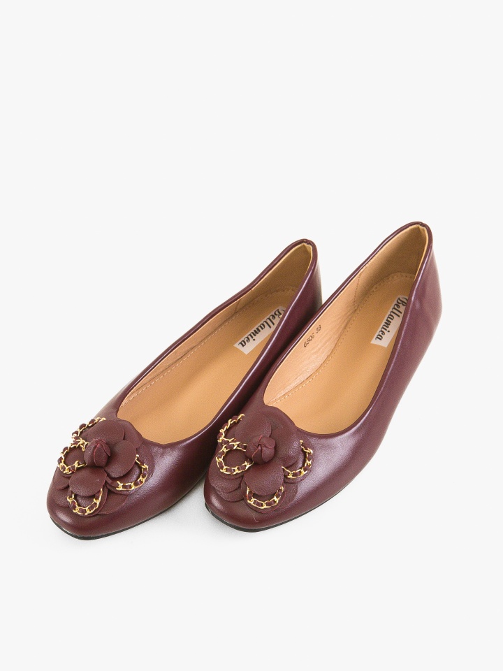 Balerini dama Zihan Grena