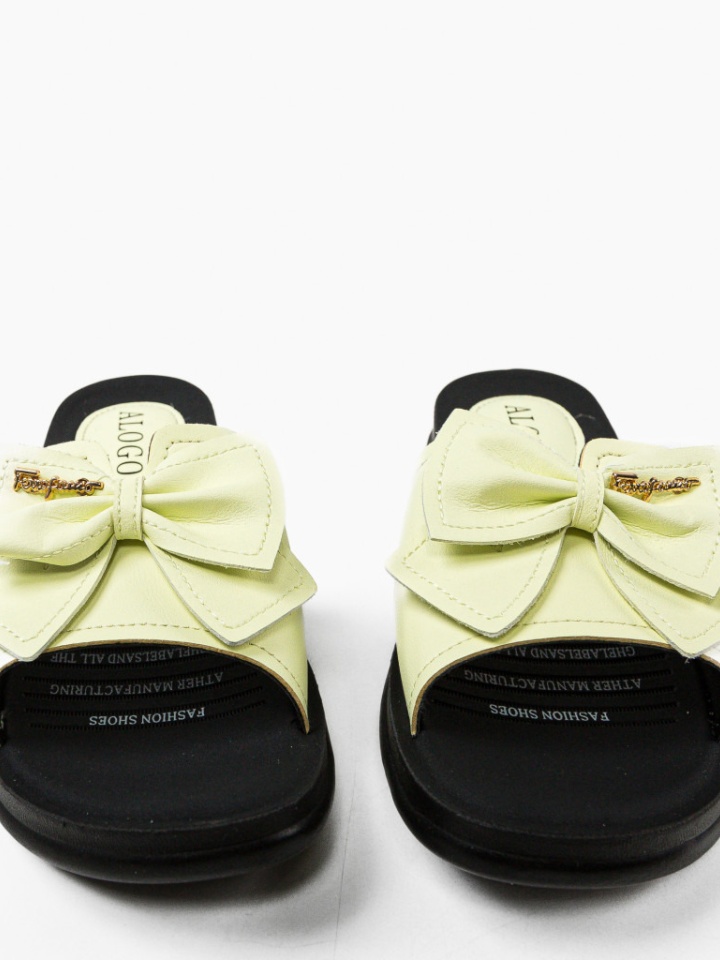 Papuci dama Louhi Gri