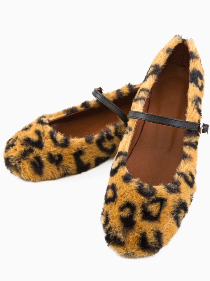 Balerini dama Pufulet Negri