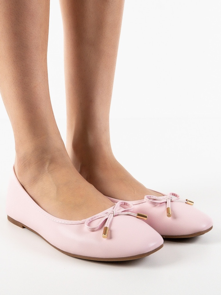 Balerini dama Atur Bej