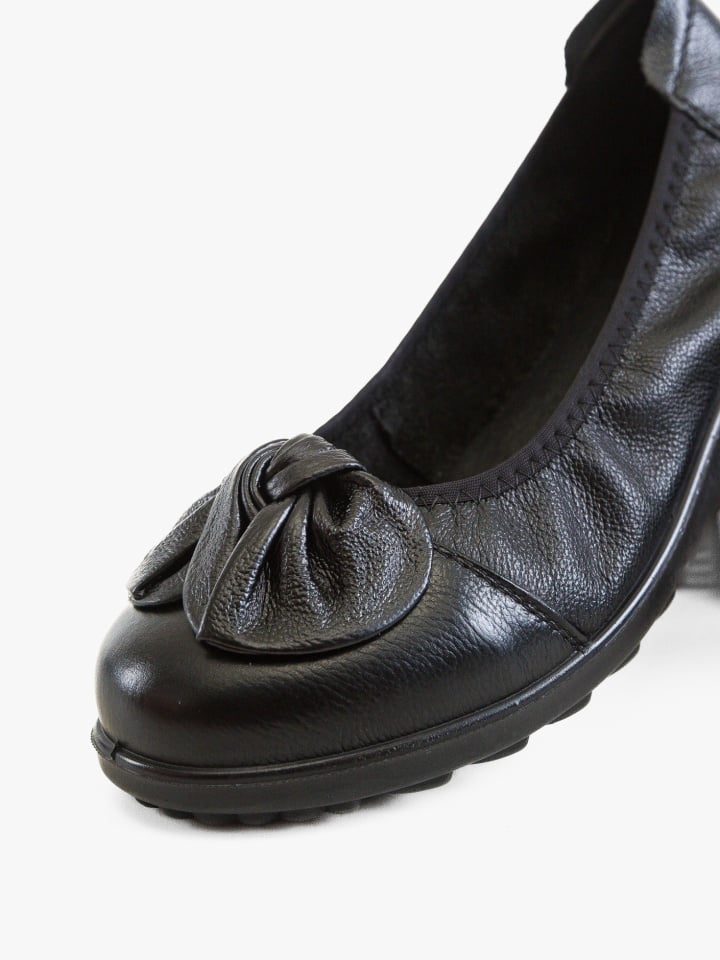 Balerini dama Relya Mov