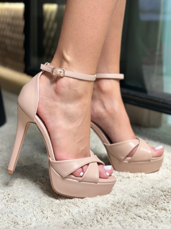 Sandale cu toc Foja Bej