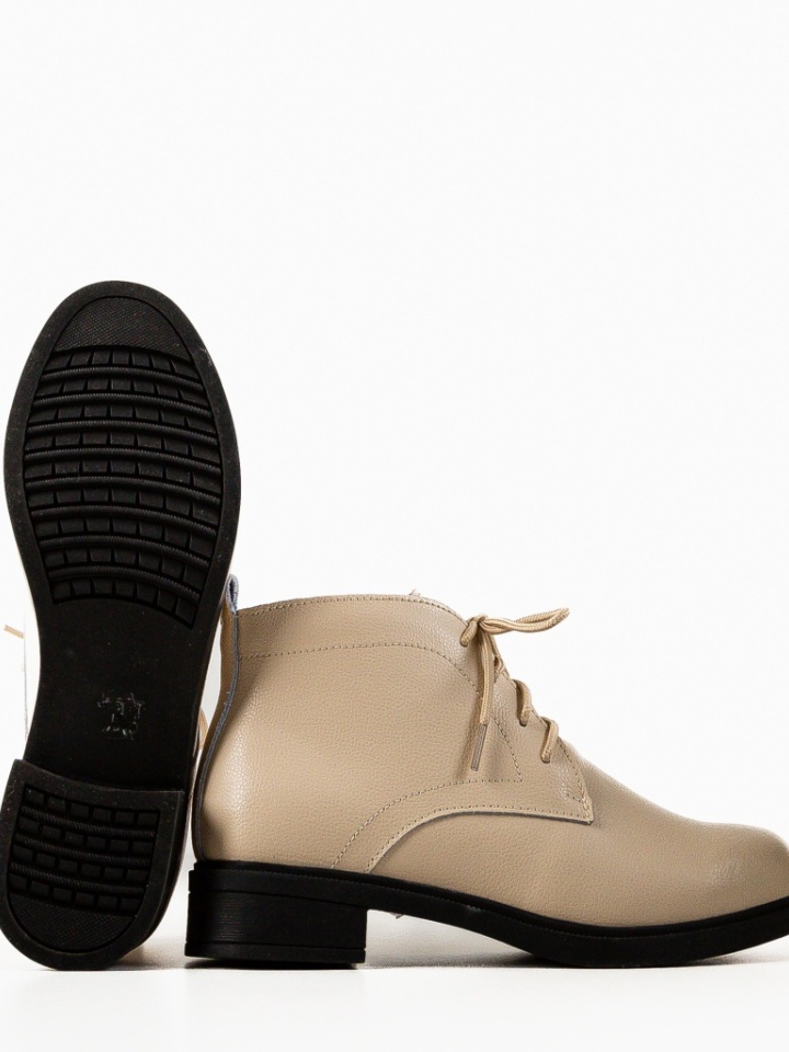 Ghete dama Tenzin Bej