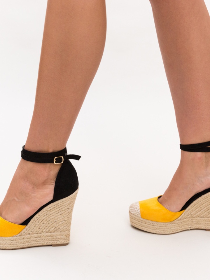 Platforme Kalmo Galbene