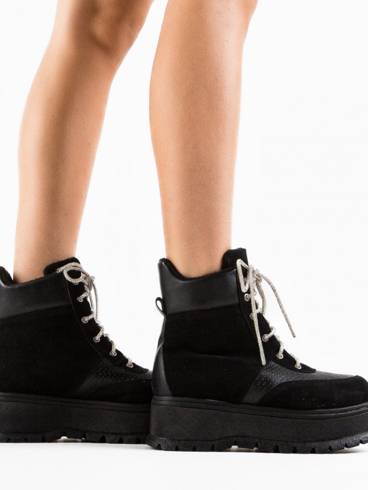 Ghete dama Sedai Negre 3