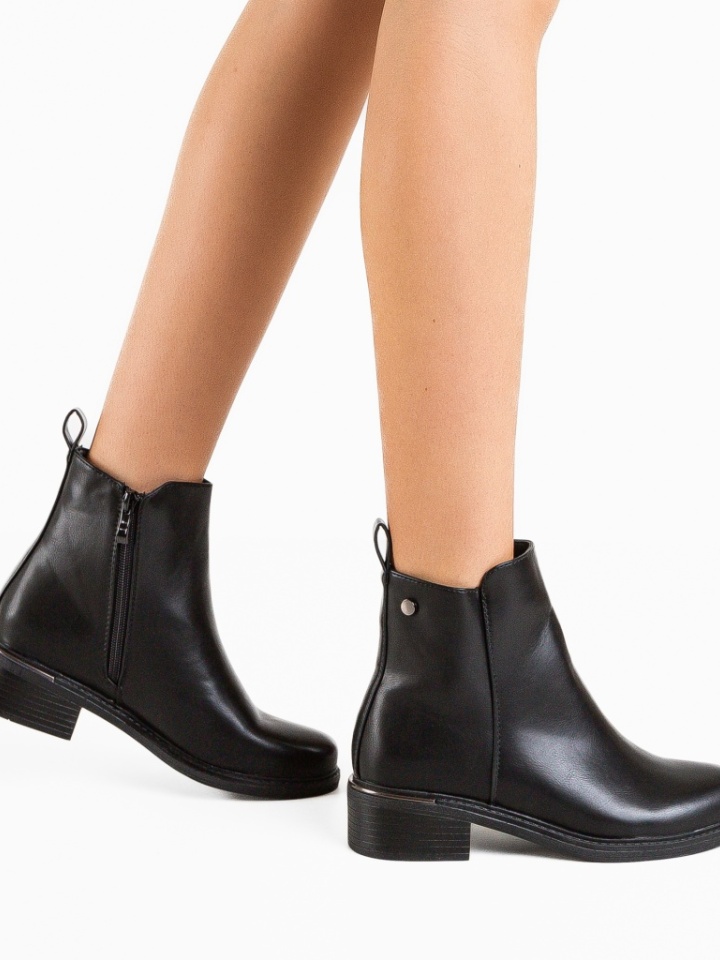 Ghete dama Khayra Negre