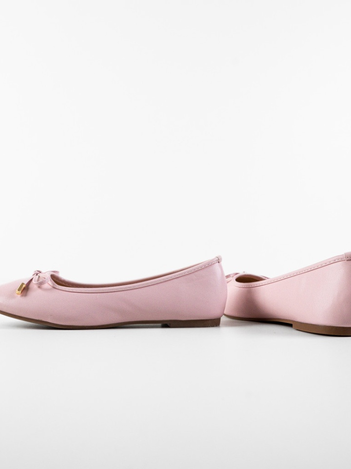 Balerini dama Atur Bej