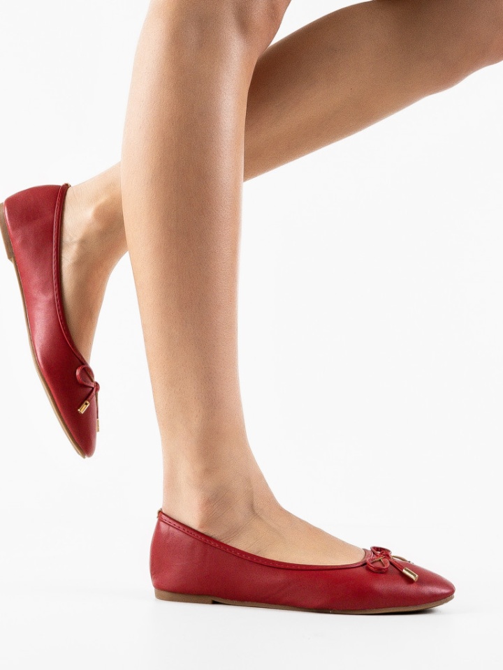 Balerini dama Atur Bej