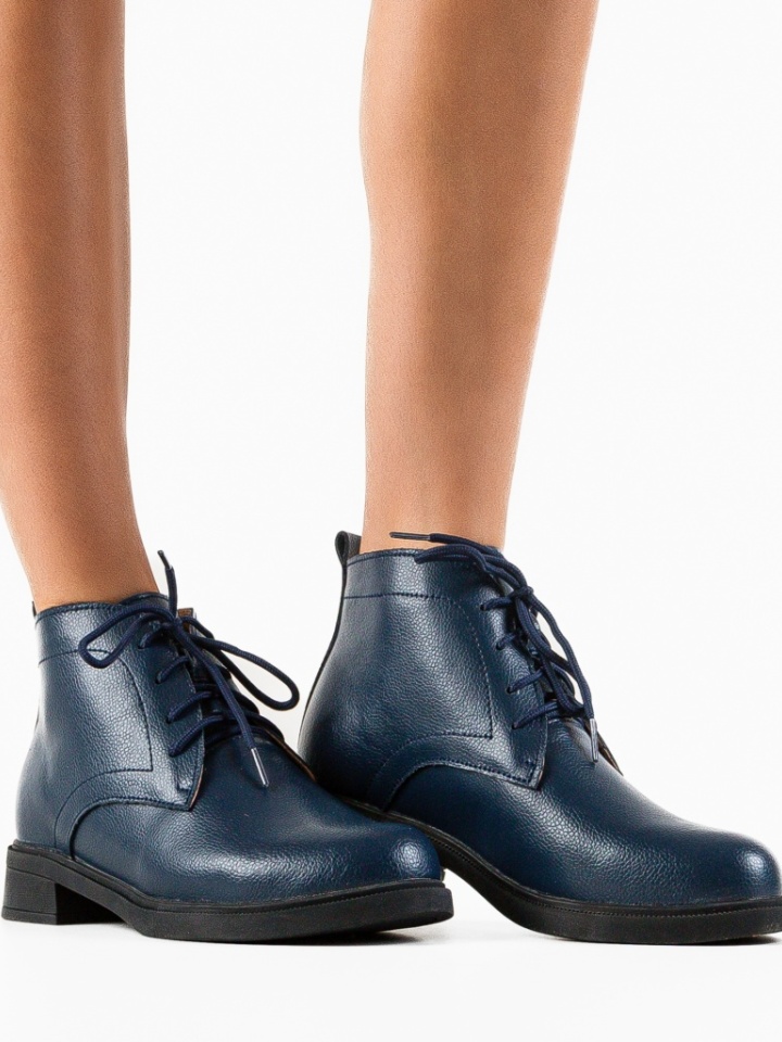 Ghete dama Tenzin Bej