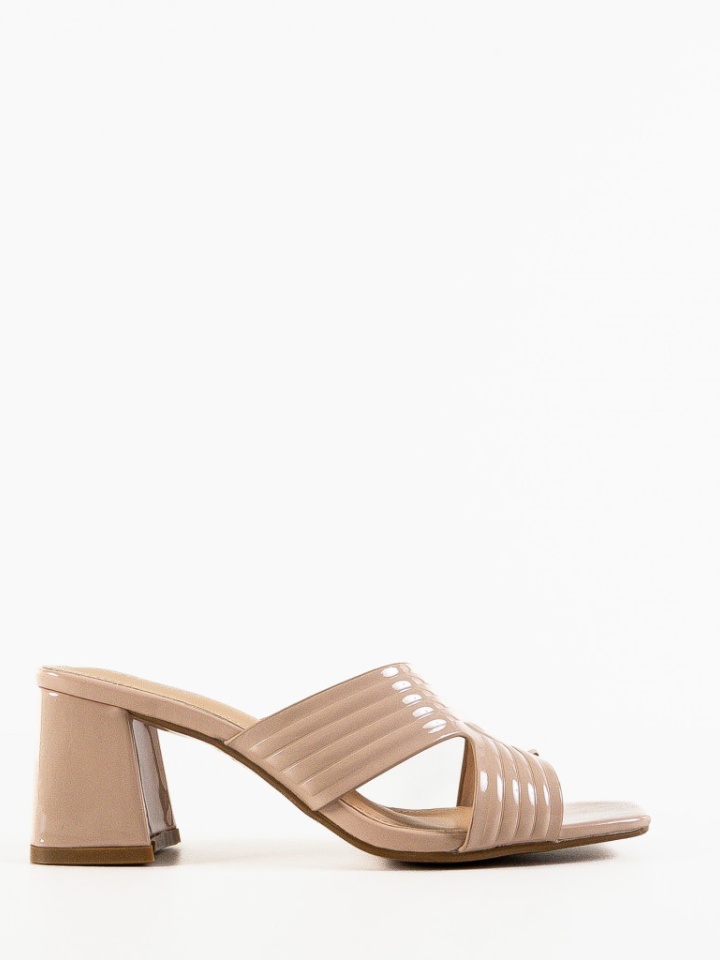 Saboti dama Cyrano Nude