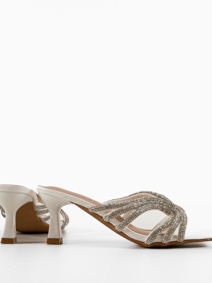 Saboti dama Rabia Negri