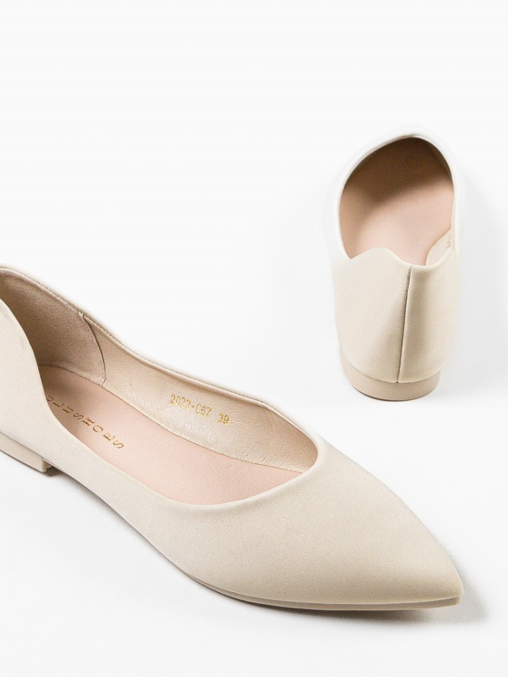 Balerini dama Yndyanka Bej