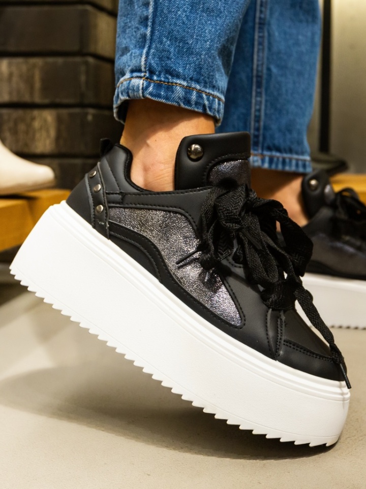 Sneakers dama Adetoku Negri