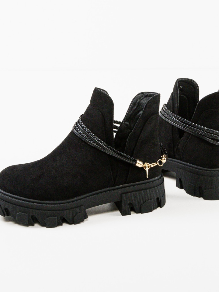 Ghete dama Tran Negre