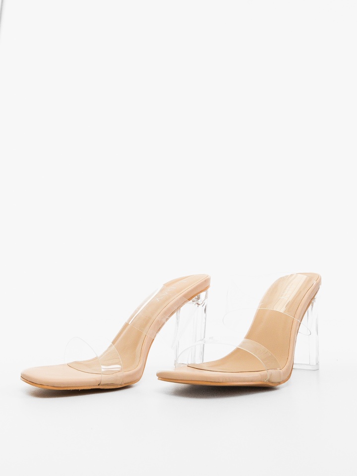 Saboti dama Henry Bej