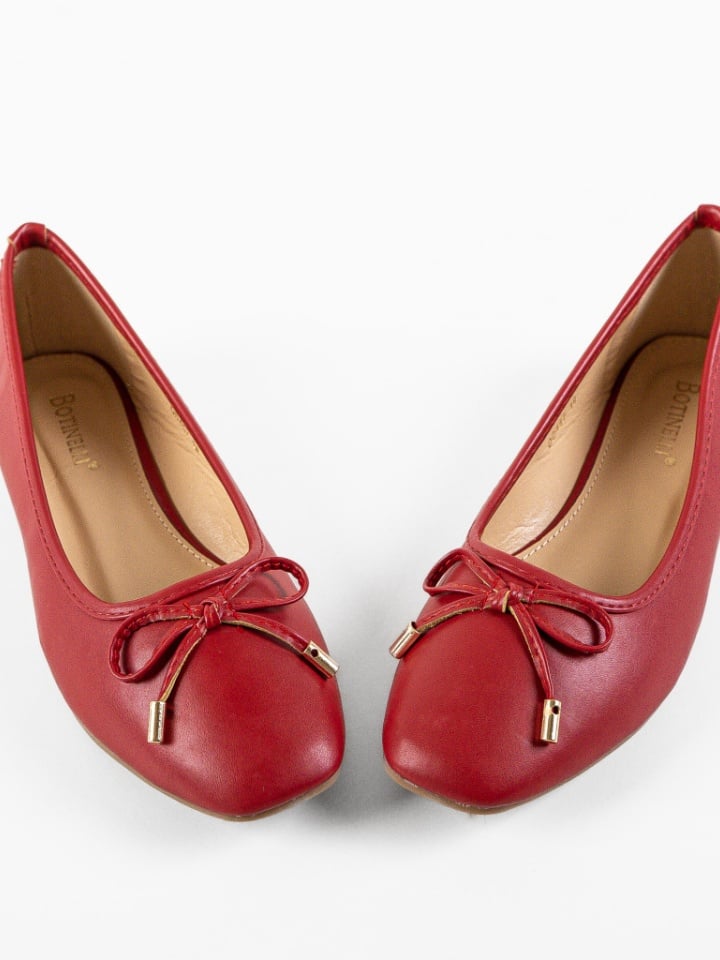 Balerini dama Atur Bej