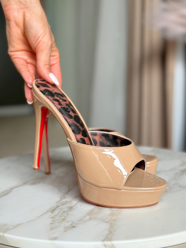 Saboti cu toc Kare Rosii