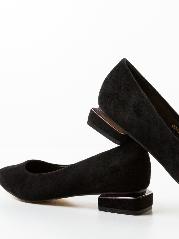 Balerini dama Chira Negri