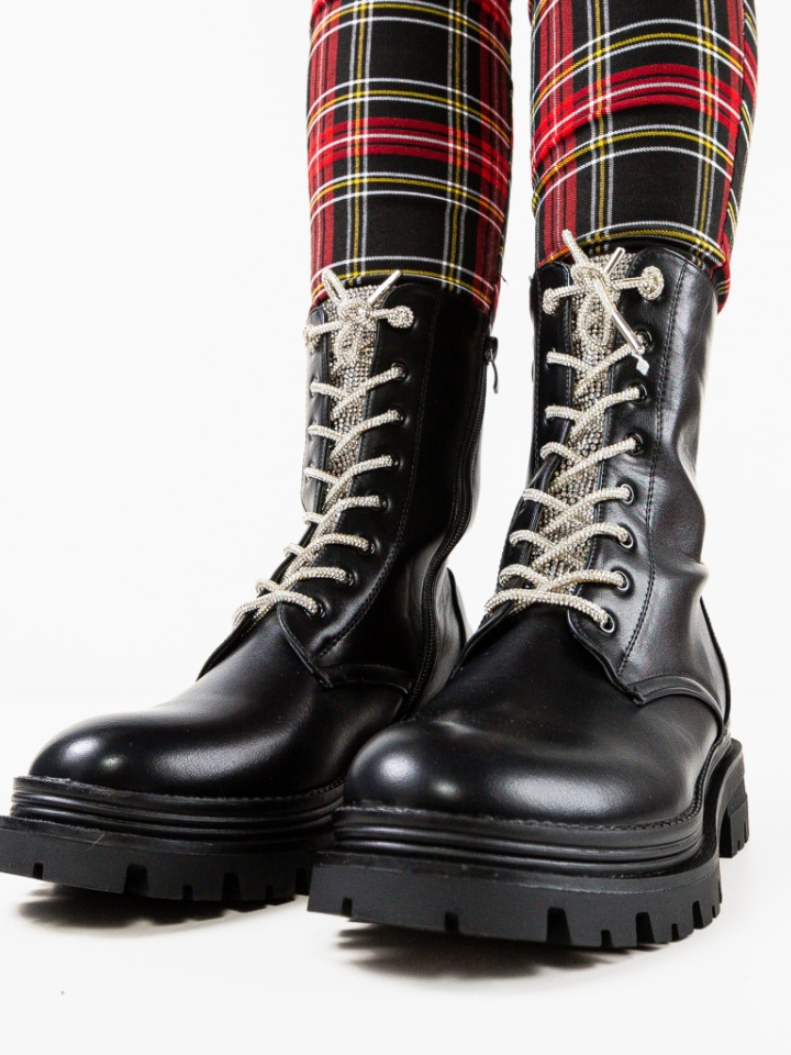 Ghete dama Sahil Negre