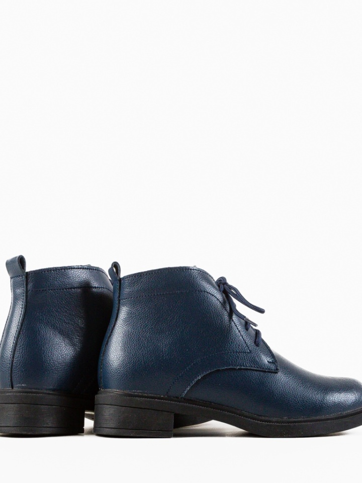 Ghete dama Tenzin Bej