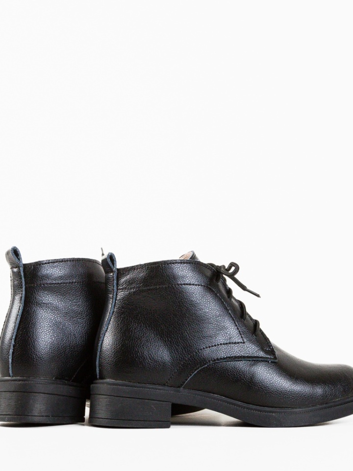 Ghete dama Tenzin Bej