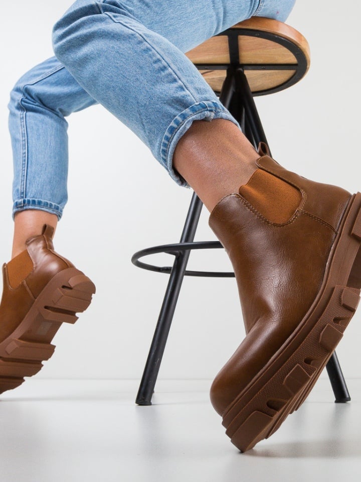 Ghete dama Clayton Camel