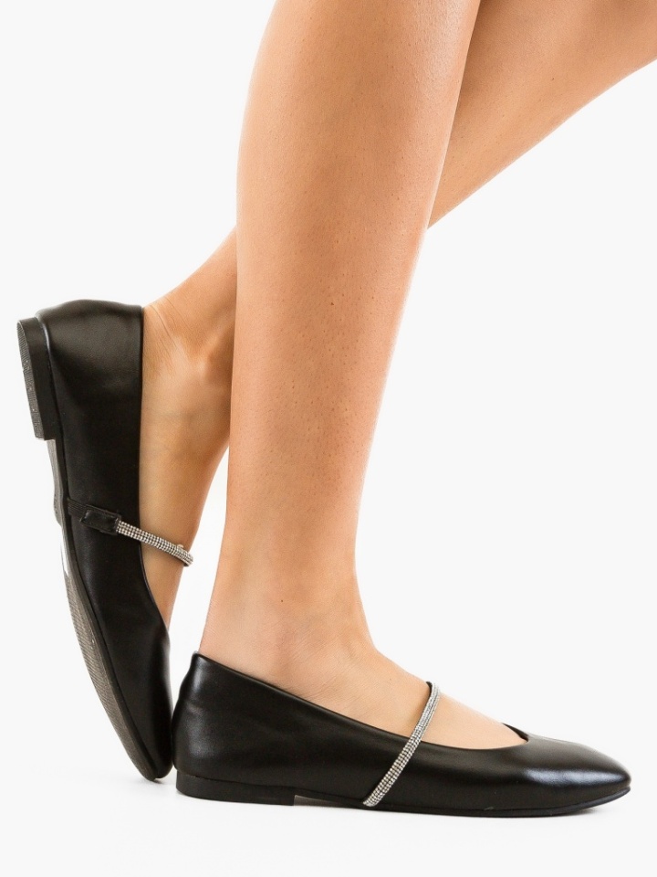 Balerini dama Key Negri