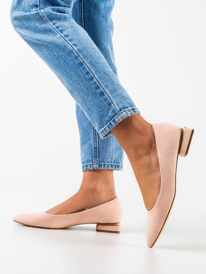 Balerini dama Chira Negri