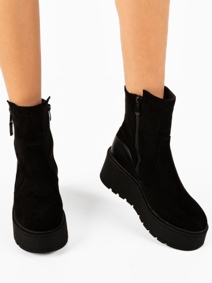 Ghete dama Sumatris Negre 2