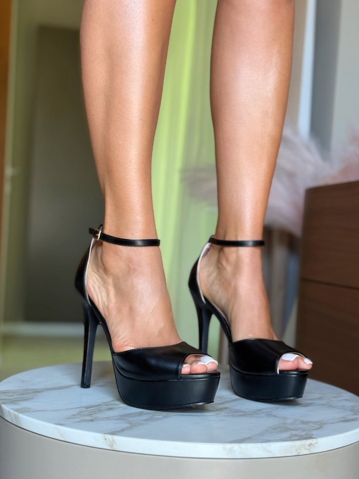 Sandale cu toc Yrama Aurii