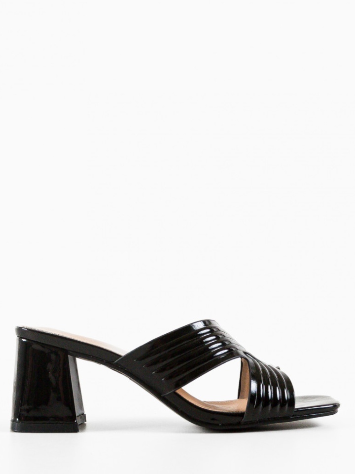 Saboti dama Cyrano Nude