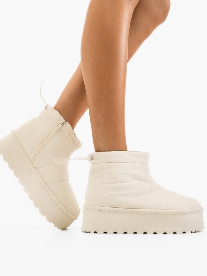 Cizme tip UG Demetrius Bej 2